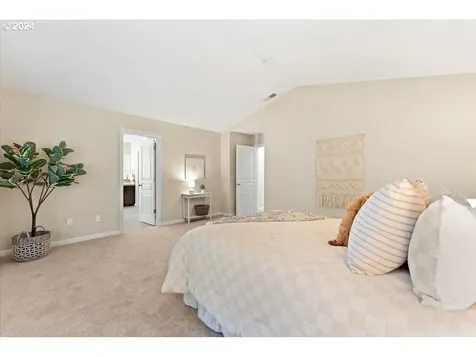 126 Ne 57th Avenue Hillsboro OR 97124