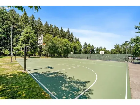 126 Ne 57th Avenue Hillsboro OR 97124