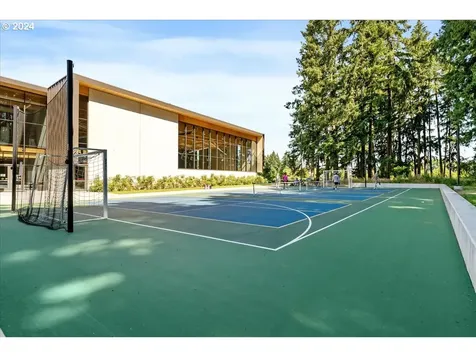 126 Ne 57th Avenue Hillsboro OR 97124