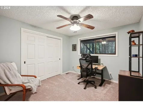 615 Nw 133rd Circle Vancouver WA 98685