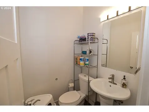 1284 Waite Street Eugene OR 97402