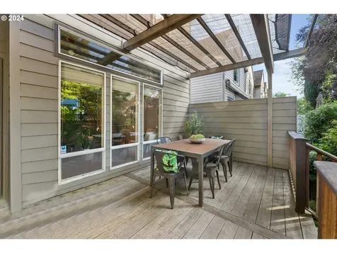 2734 NW Upshur Street Portland OR 97210
