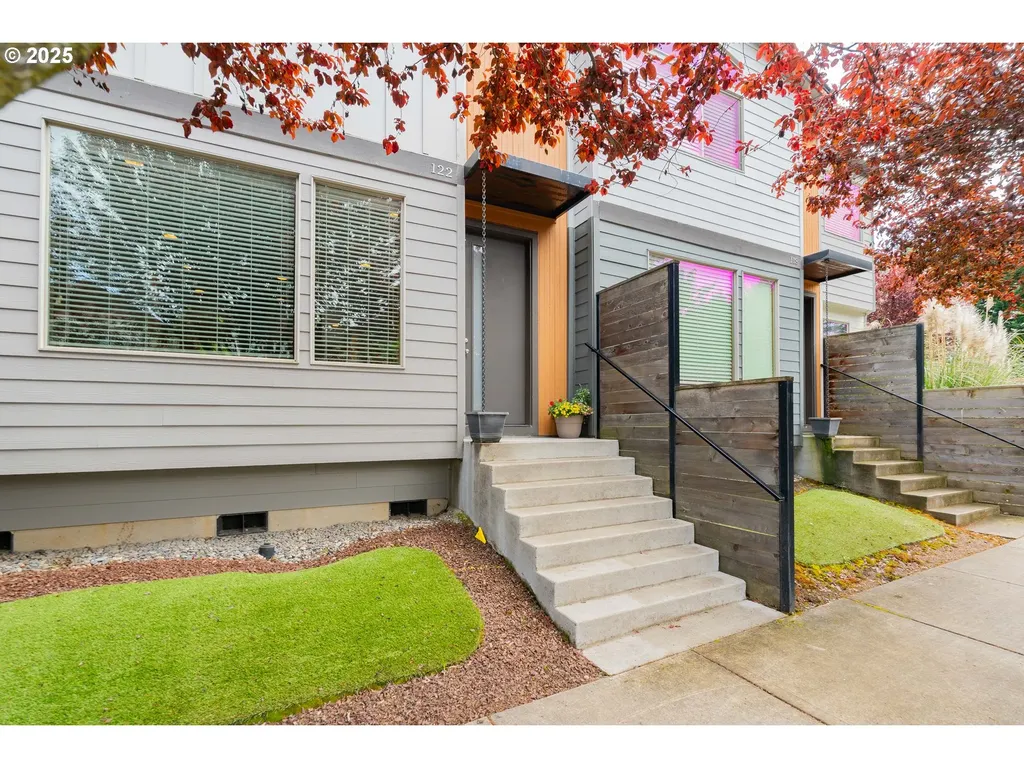 122 N 43rd Place Ridgefield WA 98642