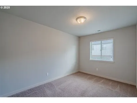 122 N 43rd Place Ridgefield WA 98642