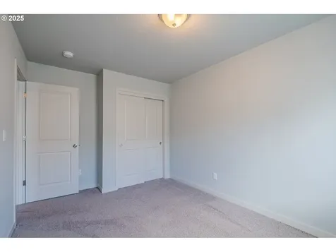 122 N 43rd Place Ridgefield WA 98642