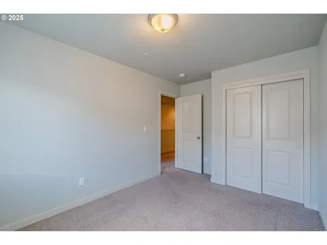 122 N 43rd Place Ridgefield WA 98642