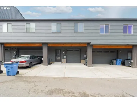 122 N 43rd Place Ridgefield WA 98642
