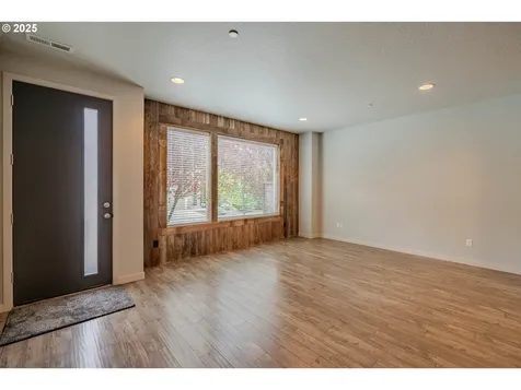 122 N 43rd Place Ridgefield WA 98642