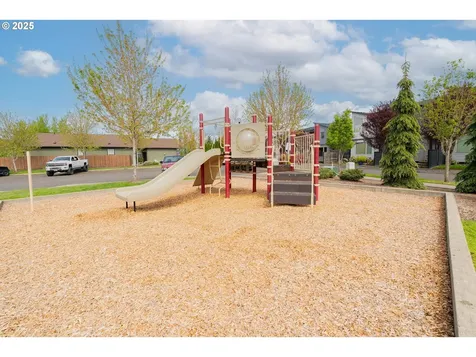 122 N 43rd Place Ridgefield WA 98642