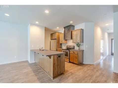 122 N 43rd Place Ridgefield WA 98642