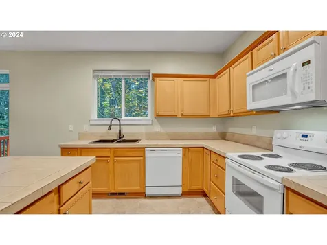 9470 SW Diamond View Way Beaverton OR 97007