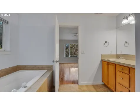 9470 SW Diamond View Way Beaverton OR 97007