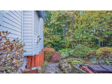 9470 SW Diamond View Way Beaverton OR 97007