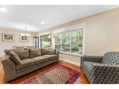 4537 Heritage Lane Lake Oswego OR 97035