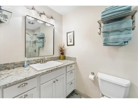4537 Heritage Lane Lake Oswego OR 97035