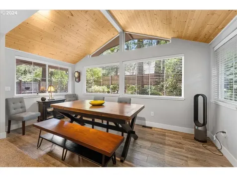 4537 Heritage Lane Lake Oswego OR 97035