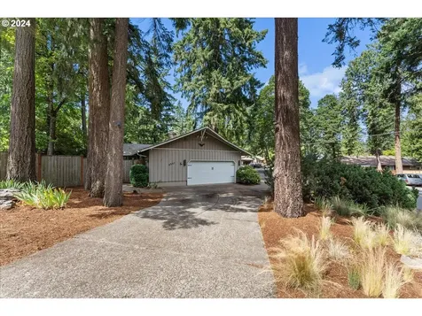 4537 Heritage Lane Lake Oswego OR 97035