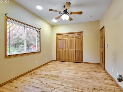 2481 Tracy Lane Woodburn OR 97071