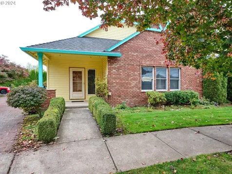 2481 Tracy Lane Woodburn OR 97071