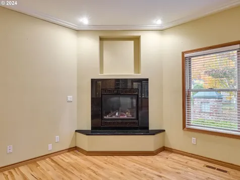 2481 Tracy Lane Woodburn OR 97071