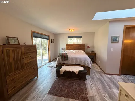 2256 N 22nd Court Florence OR 97439