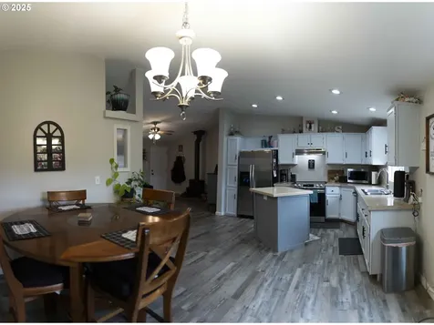 6228 Upper Cow Creek Road Azalea OR 97410