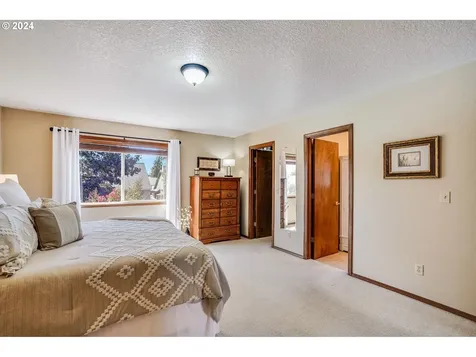 1580 Ne Laurelwood Circle Canby OR 97013