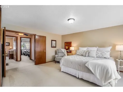 1580 Ne Laurelwood Circle Canby OR 97013
