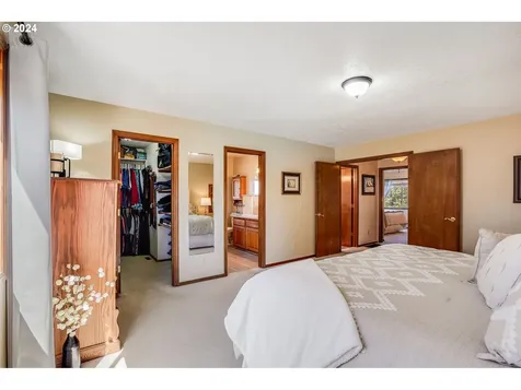 1580 Ne Laurelwood Circle Canby OR 97013