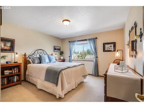1580 Ne Laurelwood Circle Canby OR 97013