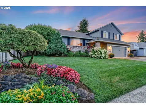 1580 Ne Laurelwood Circle Canby OR 97013