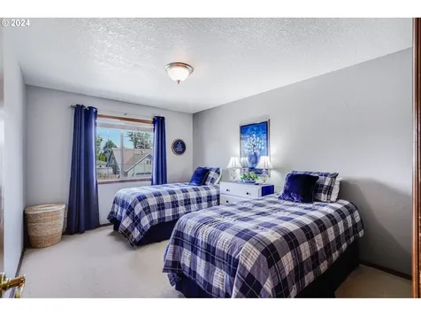 1580 Ne Laurelwood Circle Canby OR 97013