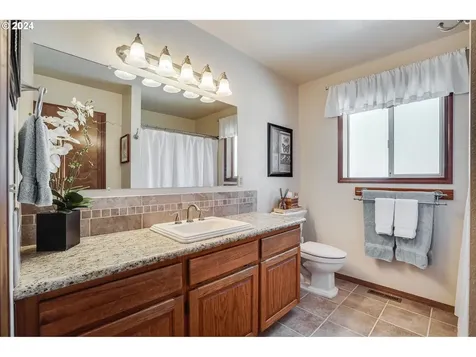 1580 Ne Laurelwood Circle Canby OR 97013
