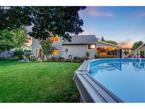 1580 Ne Laurelwood Circle Canby OR 97013