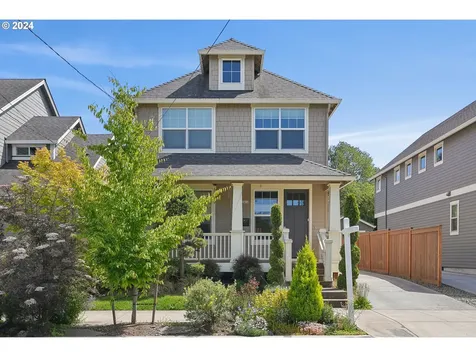 2614 N Winchell Street Portland OR 97217