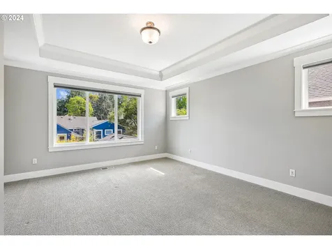 2614 N Winchell Street Portland OR 97217