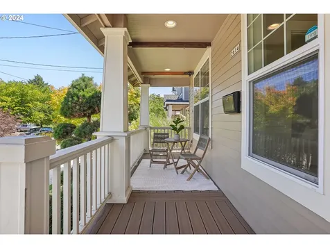 2614 N Winchell Street Portland OR 97217