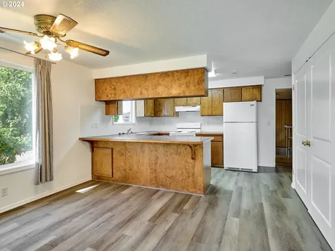 488 Ne Evergreen Court Dallas OR 97338