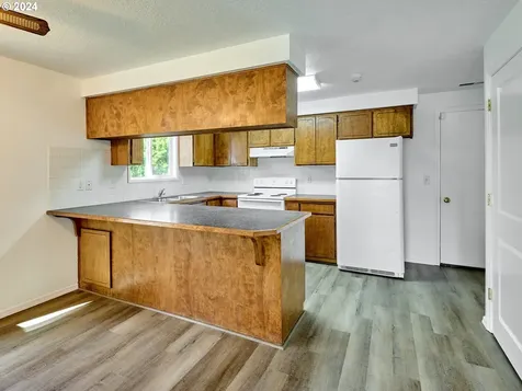 488 Ne Evergreen Court Dallas OR 97338