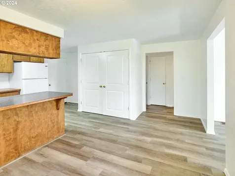 488 Ne Evergreen Court Dallas OR 97338