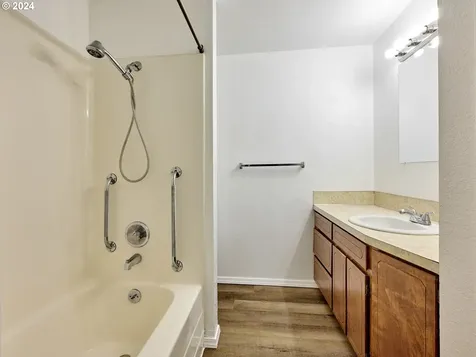 488 Ne Evergreen Court Dallas OR 97338