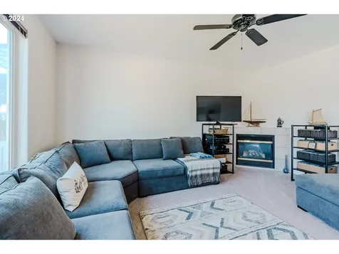 2888 SE Hale Way Gresham OR 97080