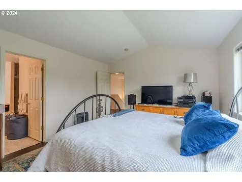 2888 SE Hale Way Gresham OR 97080