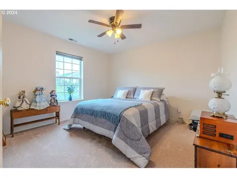 2888 SE Hale Way Gresham OR 97080