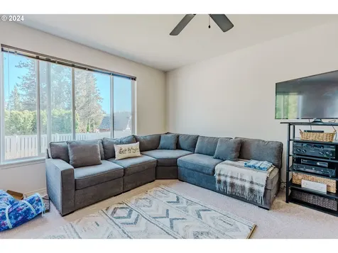 2888 SE Hale Way Gresham OR 97080