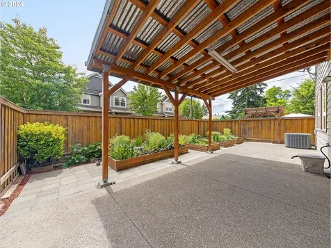 17480 SW Roger Lane Beaverton OR 97078