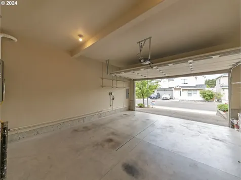 17480 SW Roger Lane Beaverton OR 97078