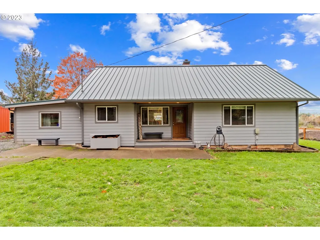 12976 S Dart Road Molalla OR 97038