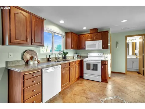 13911 Nw 21st Avenue Vancouver WA 98685