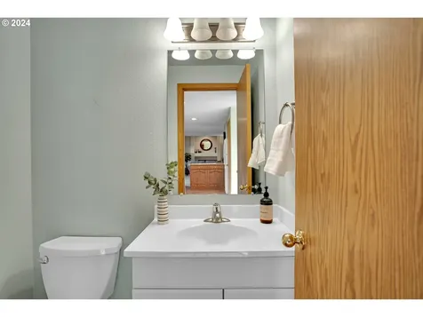 13911 Nw 21st Avenue Vancouver WA 98685